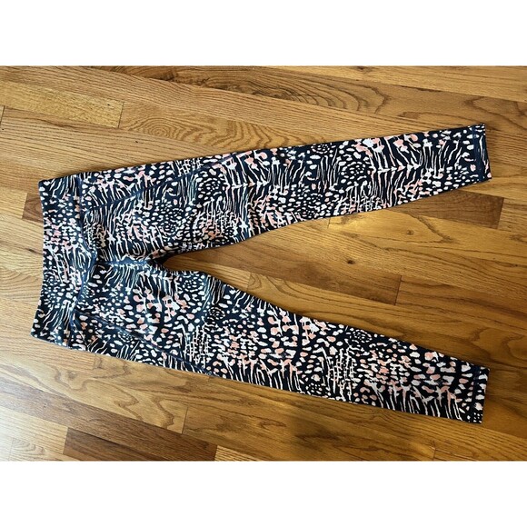 Curves N Combat Boots CNC  Leggings M Blue Animal Print Athletic NICE - Picture 3 of 4